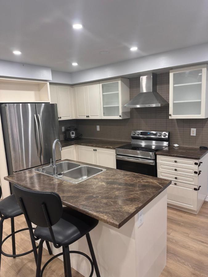 Cmoney Beautiful Home 2 Brampton Exterior foto